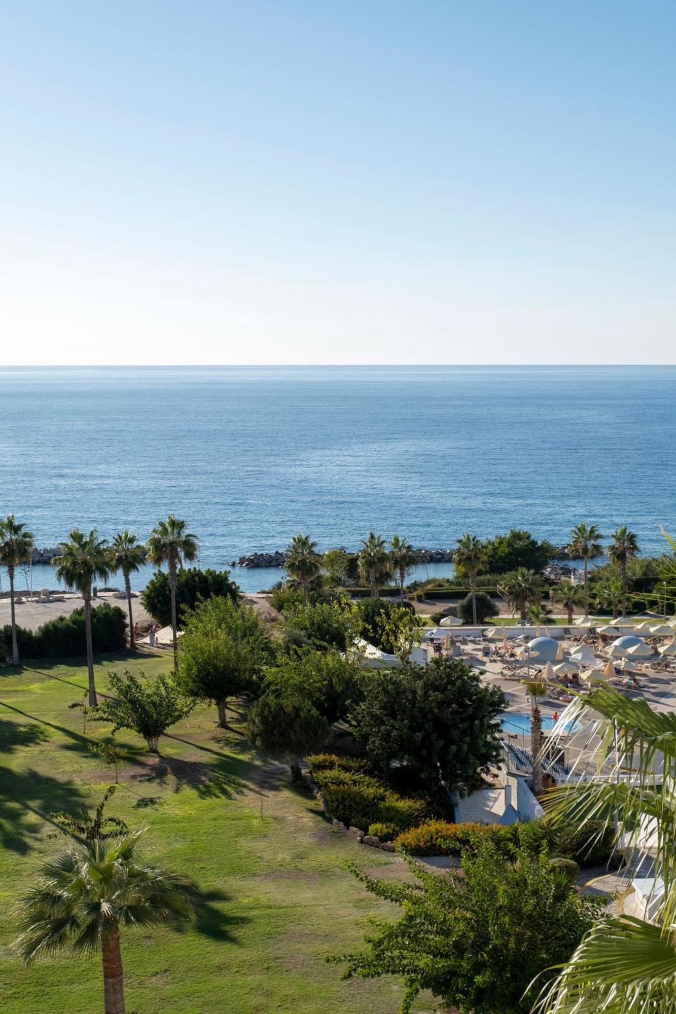 Leonardo Laura Beach & Splash Resort Klorakas Exterior foto
