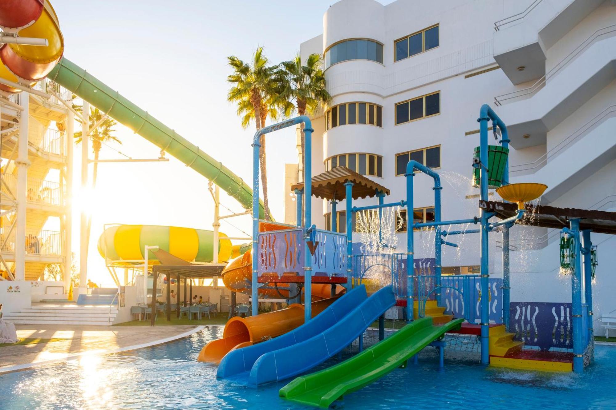 Leonardo Laura Beach & Splash Resort Klorakas Exterior foto